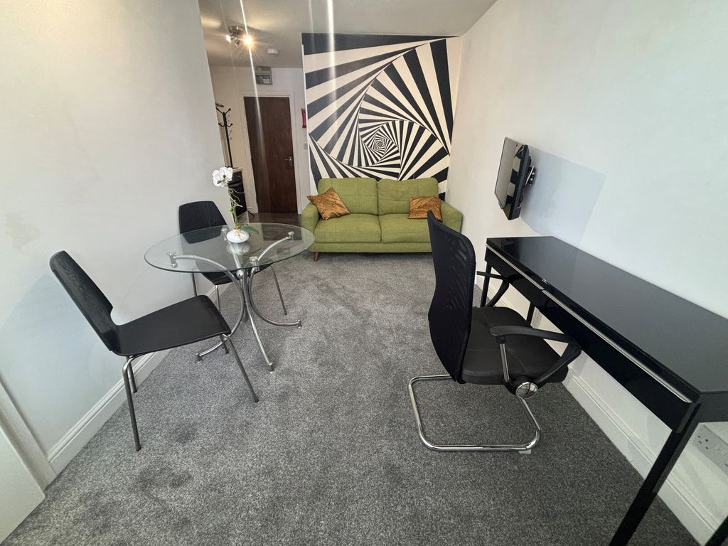 Property photo 3 of 9 Image