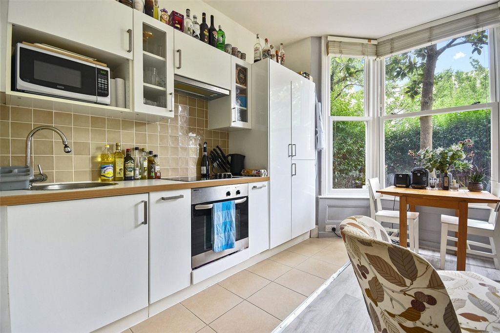 Property photo 3 of 13 Picture No. 06