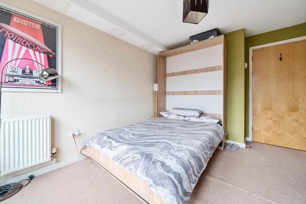 Property photo 2 of 20 Bedroom