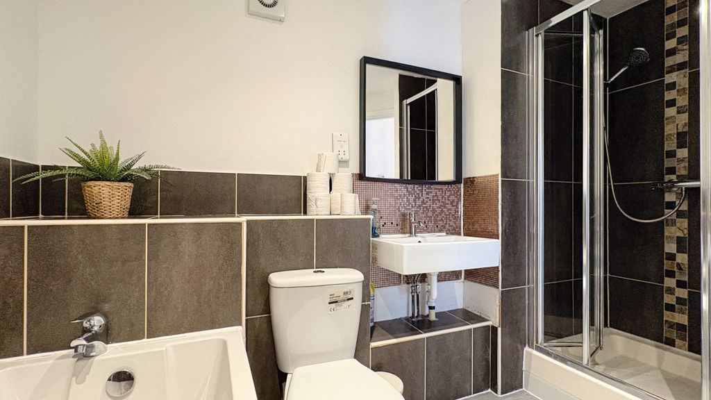 Property photo 2 of 12 69d53698B2606273759E54E2 1dc3748F64F43d9d0354ba07A52d5975E995069104B3F57B800c647900747Bbd