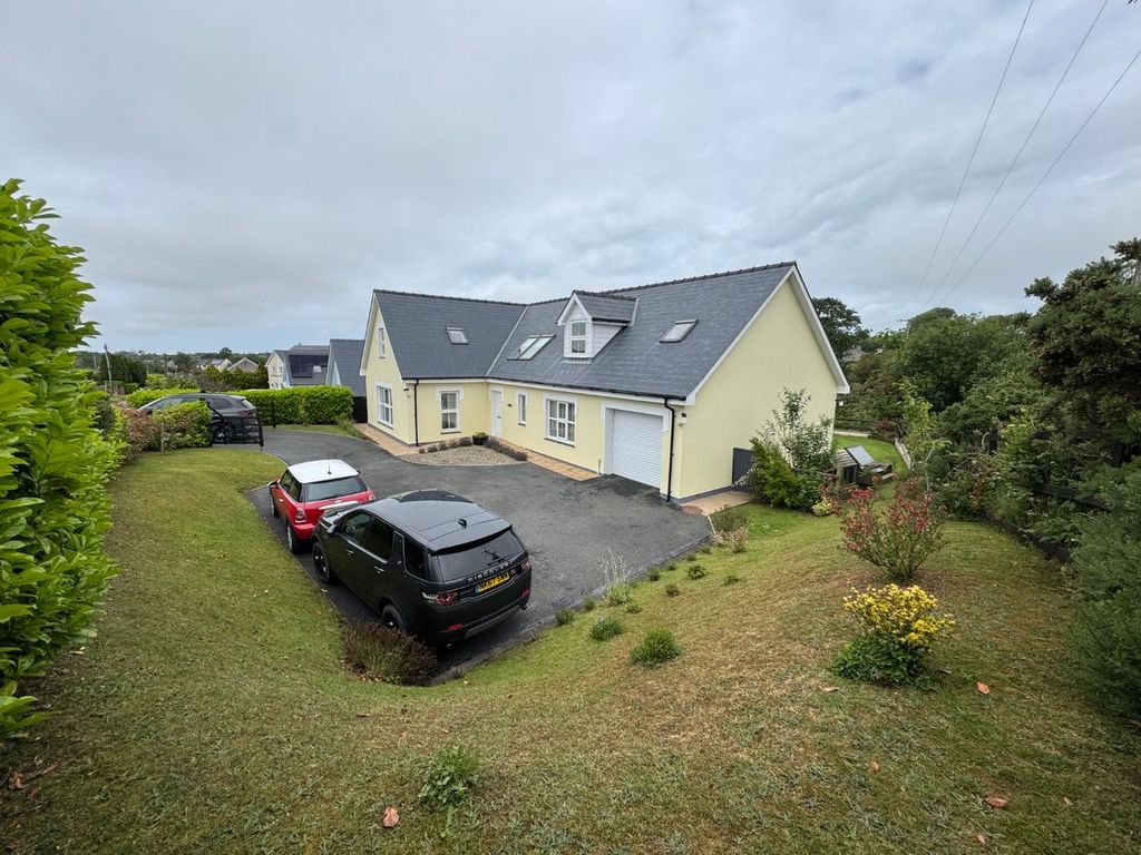 Property photo 1 of 47