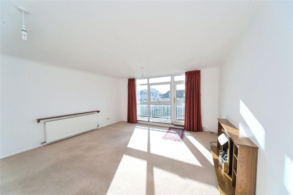 Property photo 2 of 21 Picture No. 26