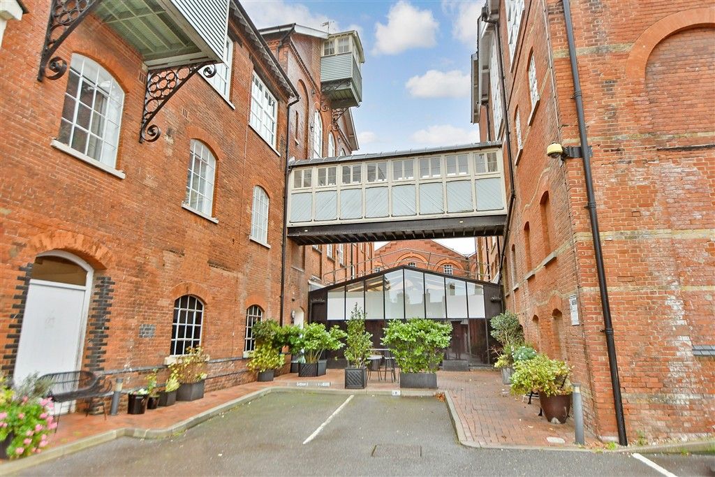 Property photo 1 of 7 Front Elevation