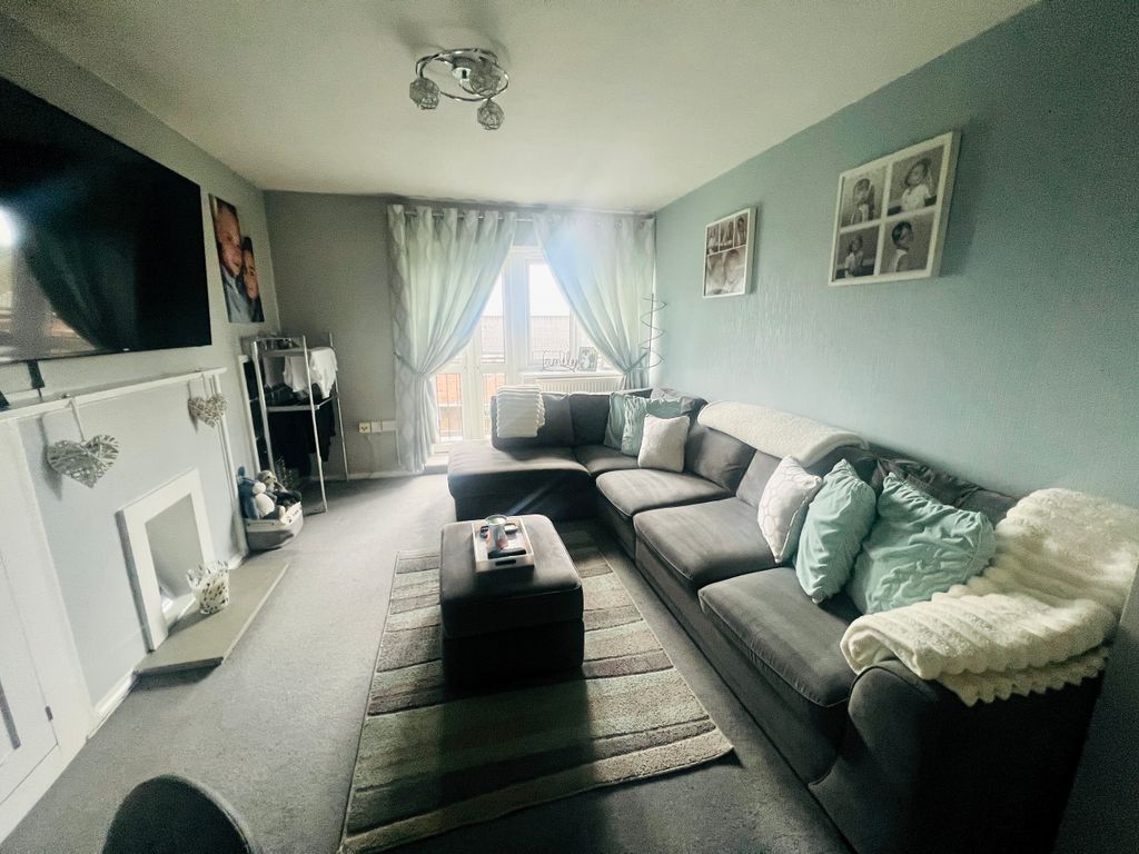 Property photo 2 of 12 Reception