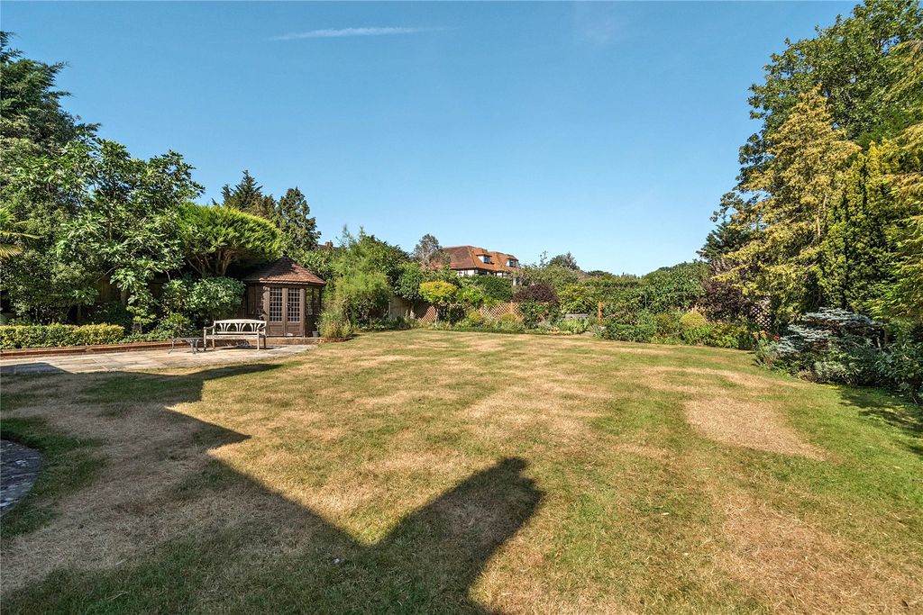Property photo 2 of 28 Picture No. 86
