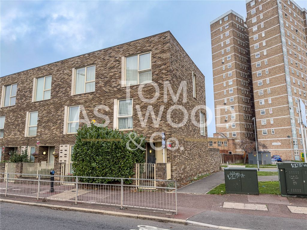 Property photo 1 of 17 Picture No. 24