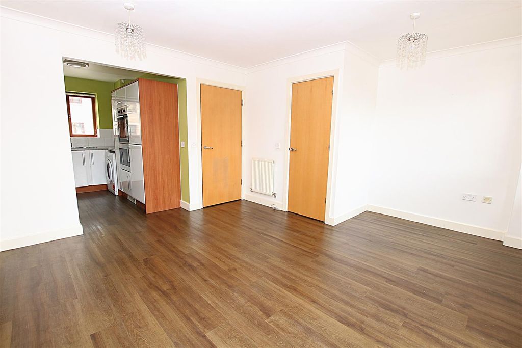 Property photo 3 of 11 Img_0745.Jpg