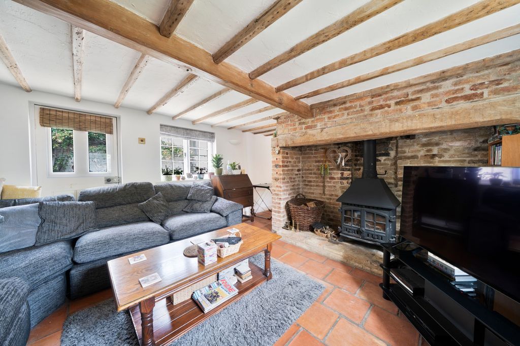 Property photo 3 of 14