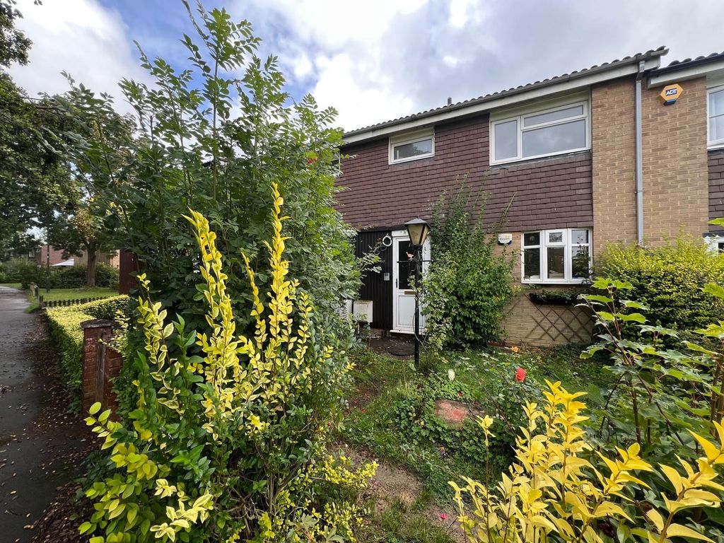 Property photo 1 of 2