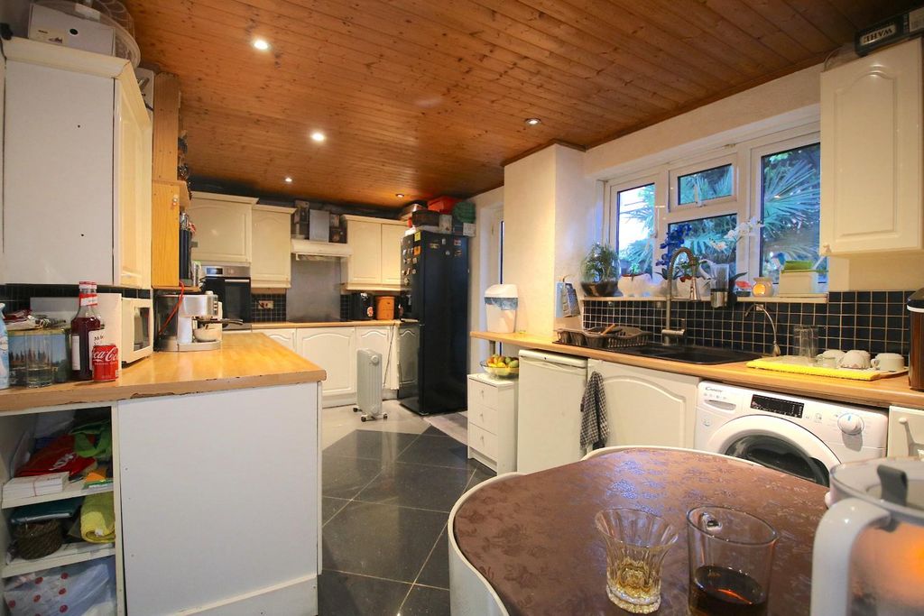 Property photo 2 of 13 Img_1774.Jpg