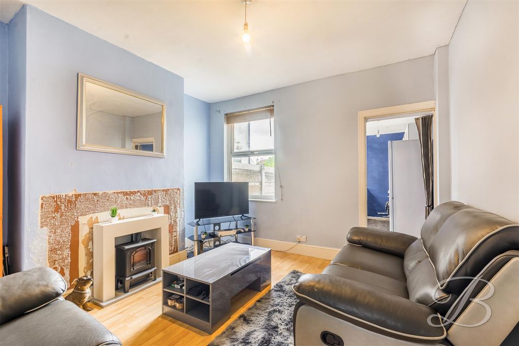 Property photo 3 of 24 Ccltd-5.Jpg