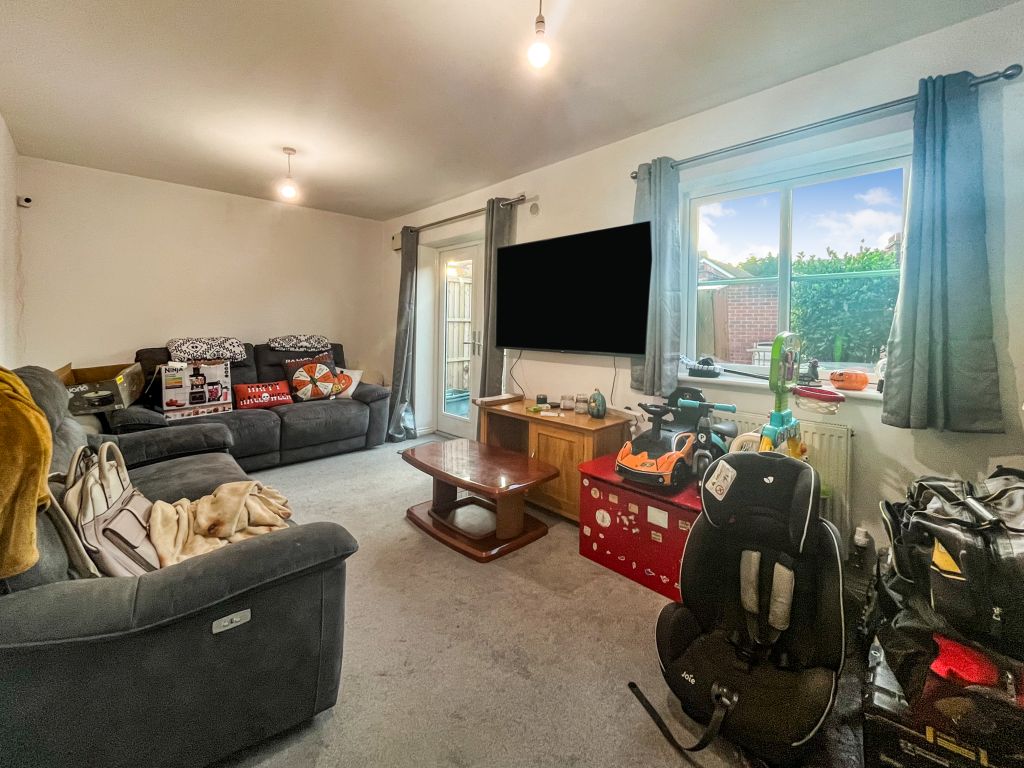 Property photo 3 of 8