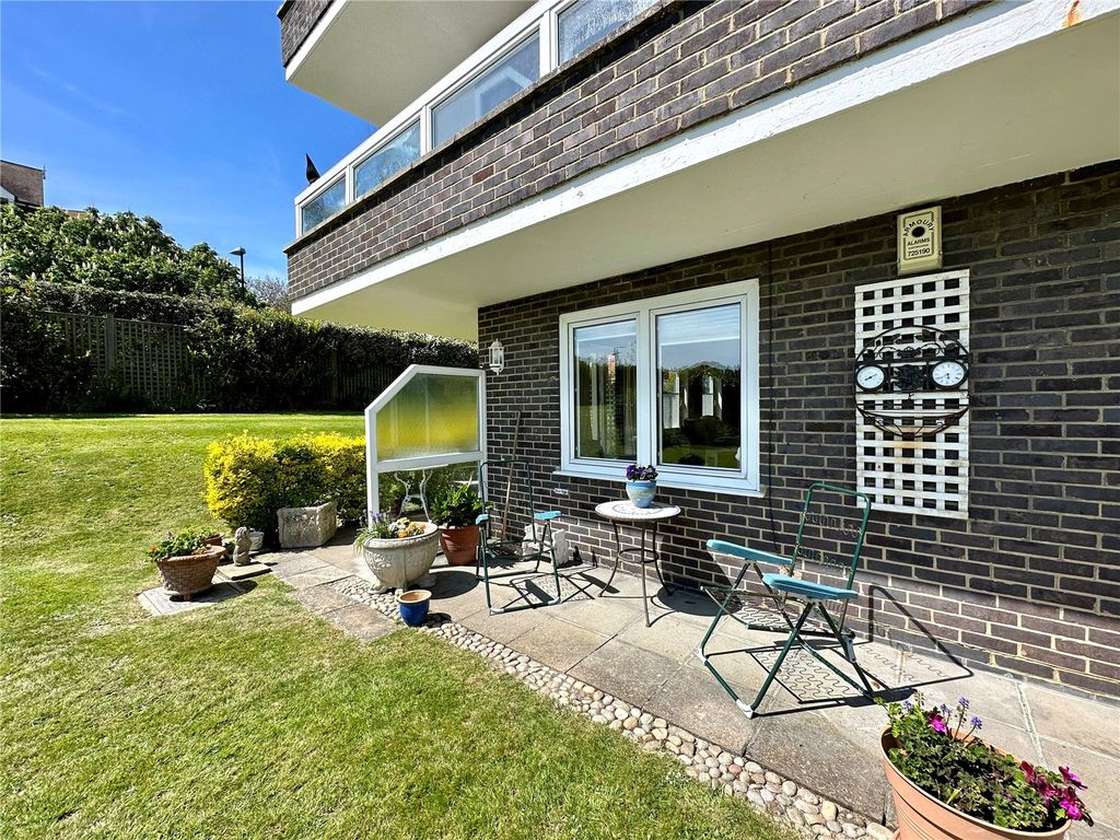 Property photo 3 of 16 Picture No. 25