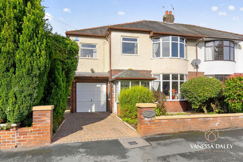 Property photo 1 of 36