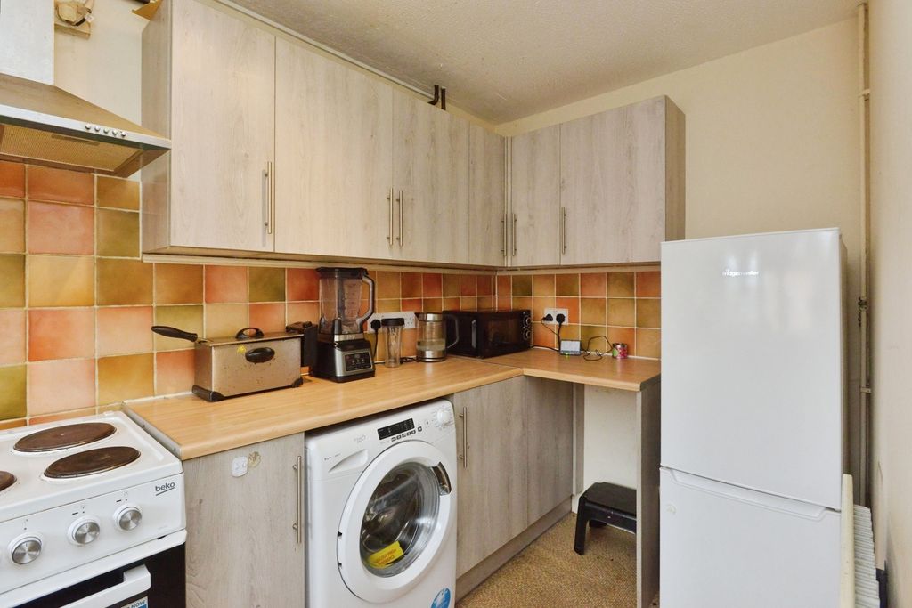 Property photo 3 of 18 Pbox-Img.Jpg