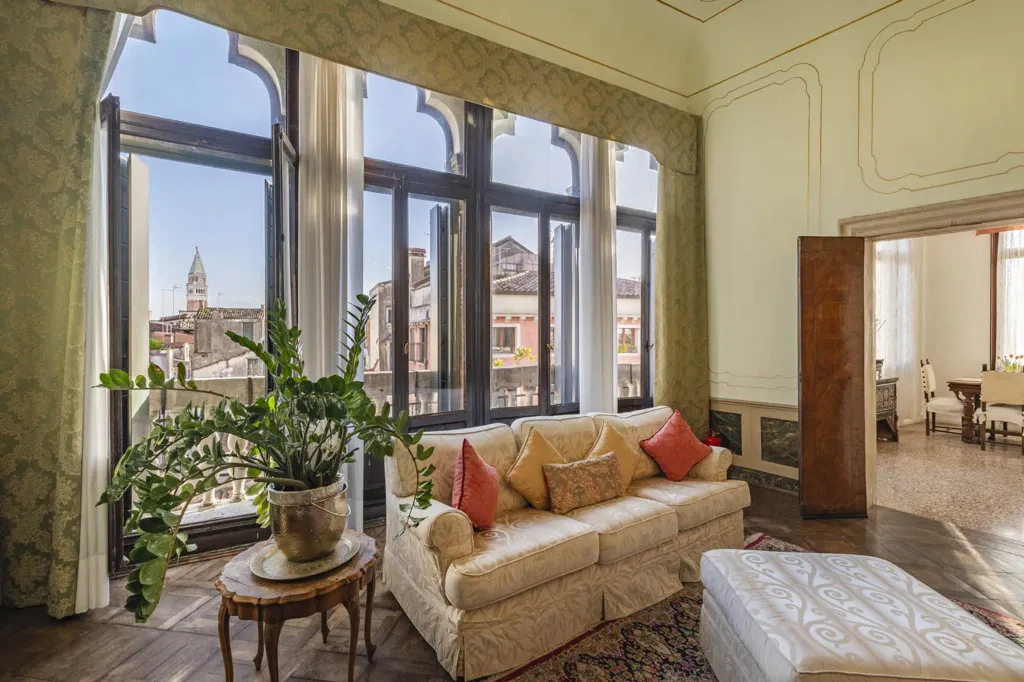 Property photo 2 of 11 <Alttext/>