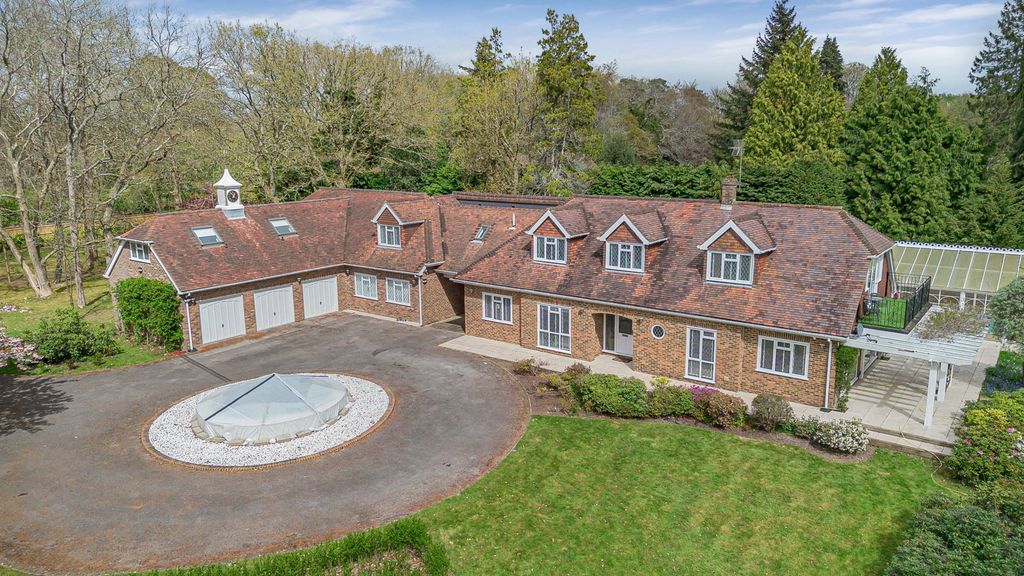 Property photo 1 of 33
