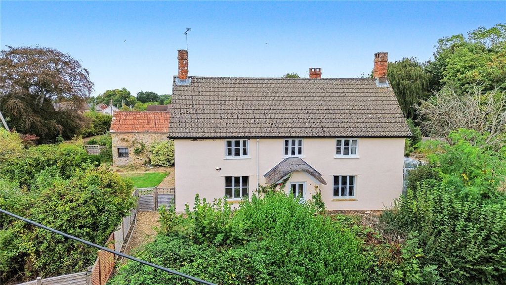 Property photo 1 of 41 Picture No. 46