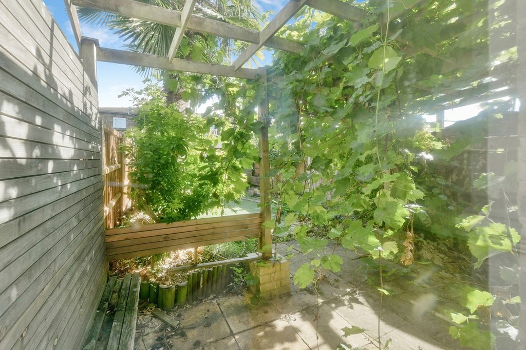 Property photo 2 of 23 Pbox-Img.Jpg