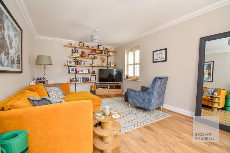 Property photo 2 of 20 Lounge