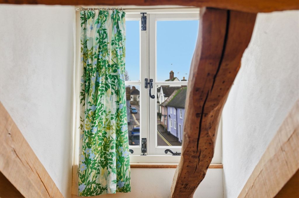 Property photo 2 of 22