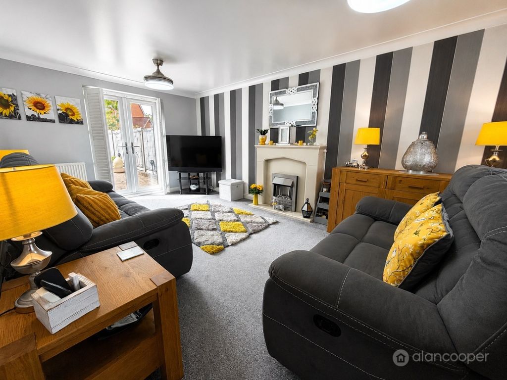 Property photo 2 of 28 5161282