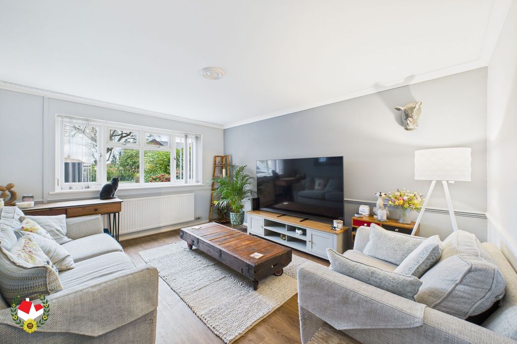 Property photo 2 of 15