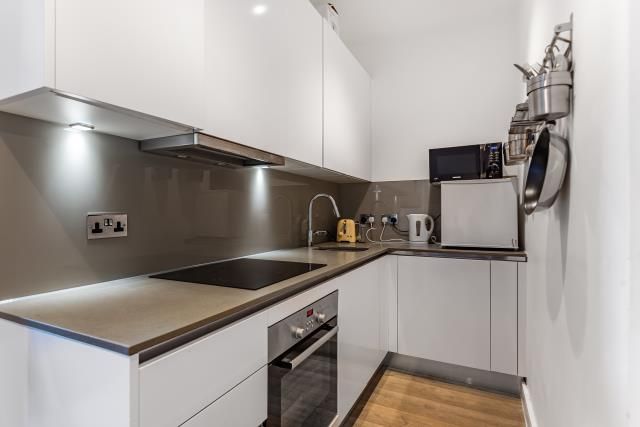 Property photo 2 of 11 Kitchen