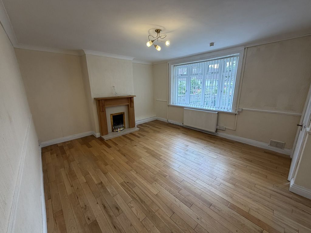 Property photo 2 of 12 Not Specified