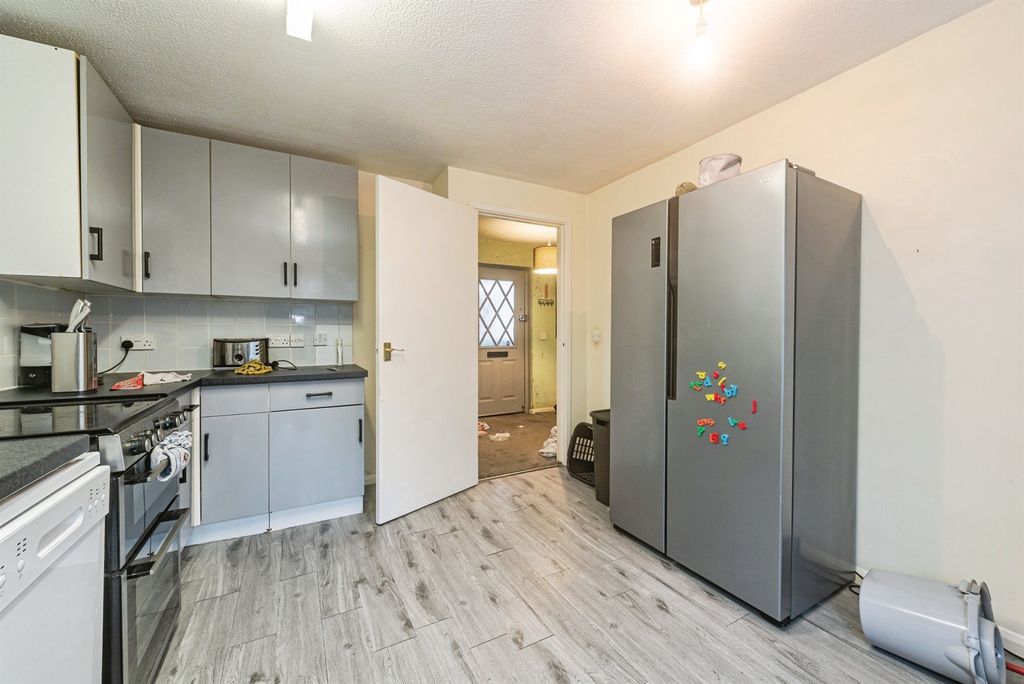 Property photo 3 of 20