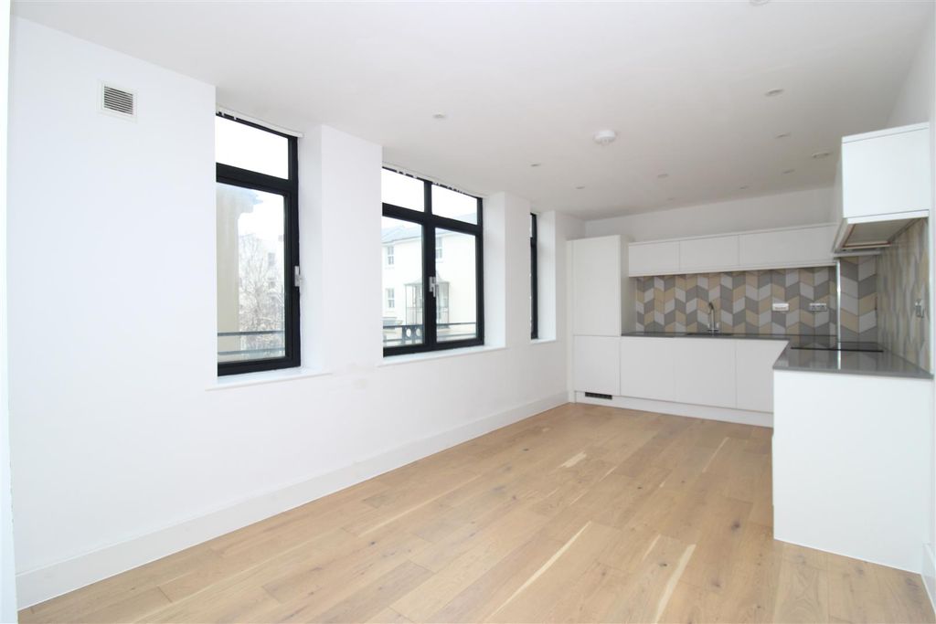 Property photo 2 of 8 Living Room