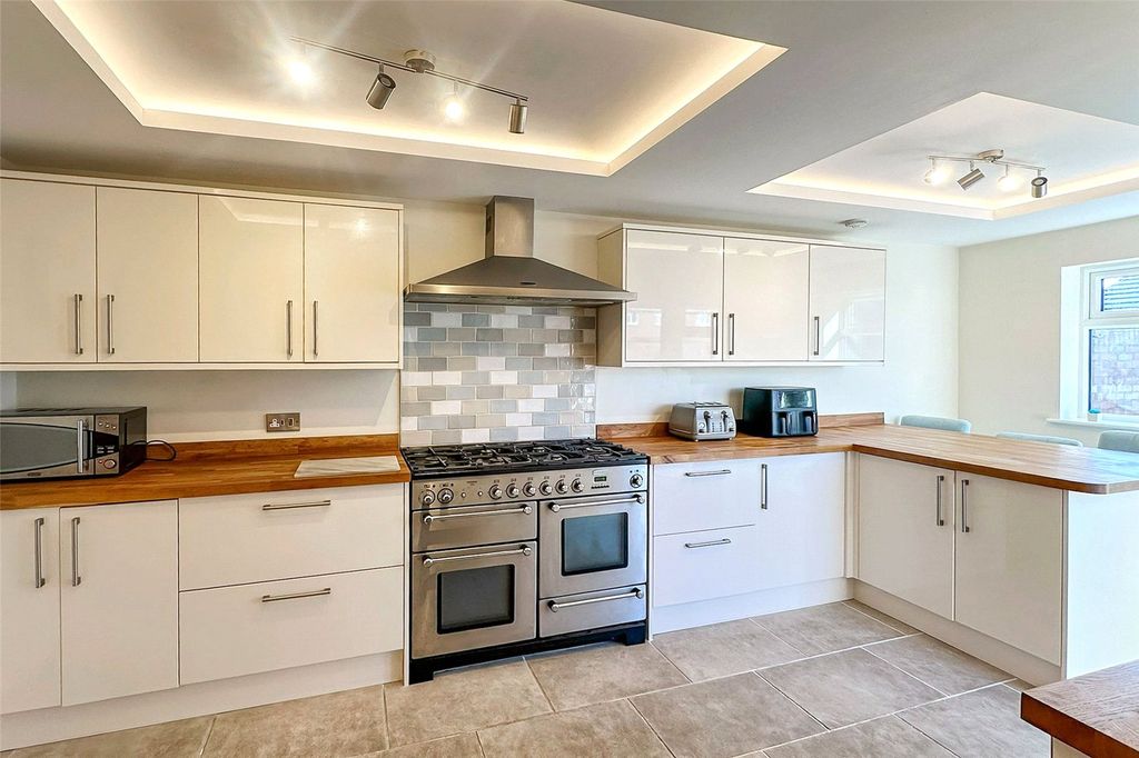 Property photo 3 of 20 Picture No. 61