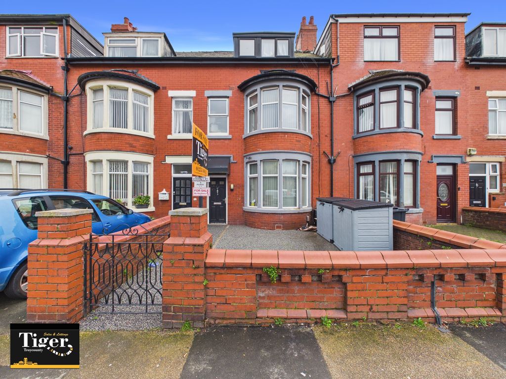 Property photo 1 of 20 Cam03440G0-Pr0524-Still016