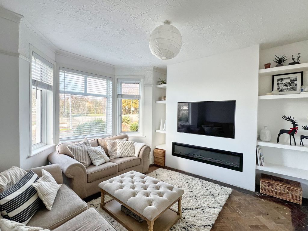 Property photo 2 of 22