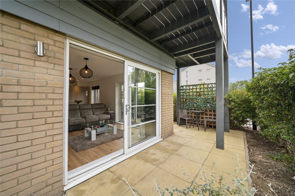 Property photo 2 of 10 Picture No. 13