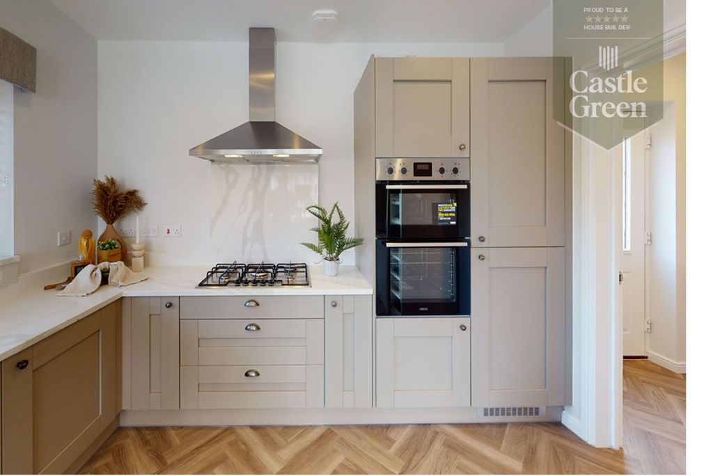 Property photo 3 of 13