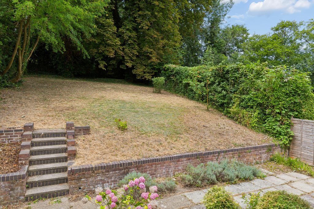 Property photo 2 of 14 Photo 9