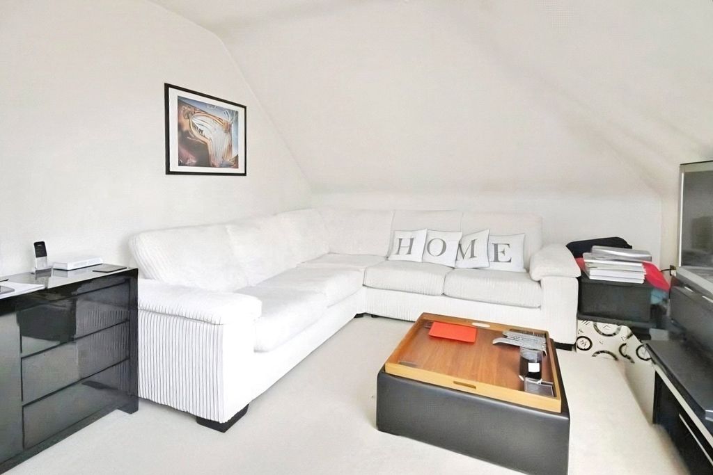 Property photo 3 of 7 Reception Room