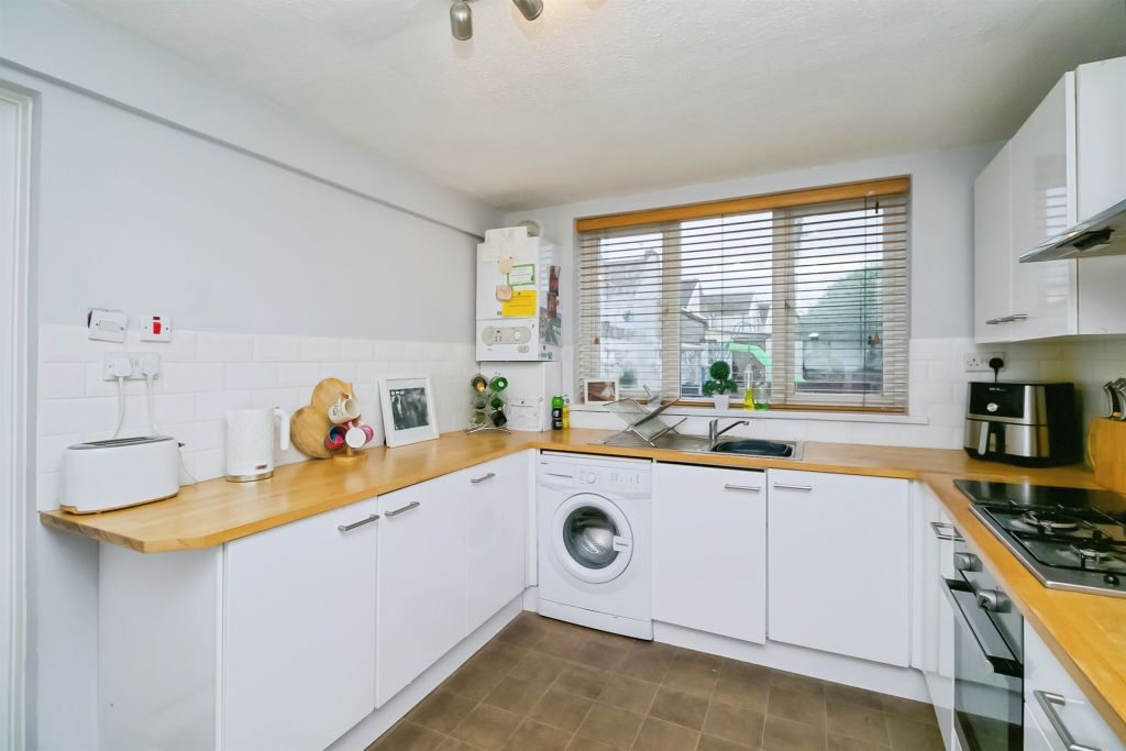 Property photo 3 of 16