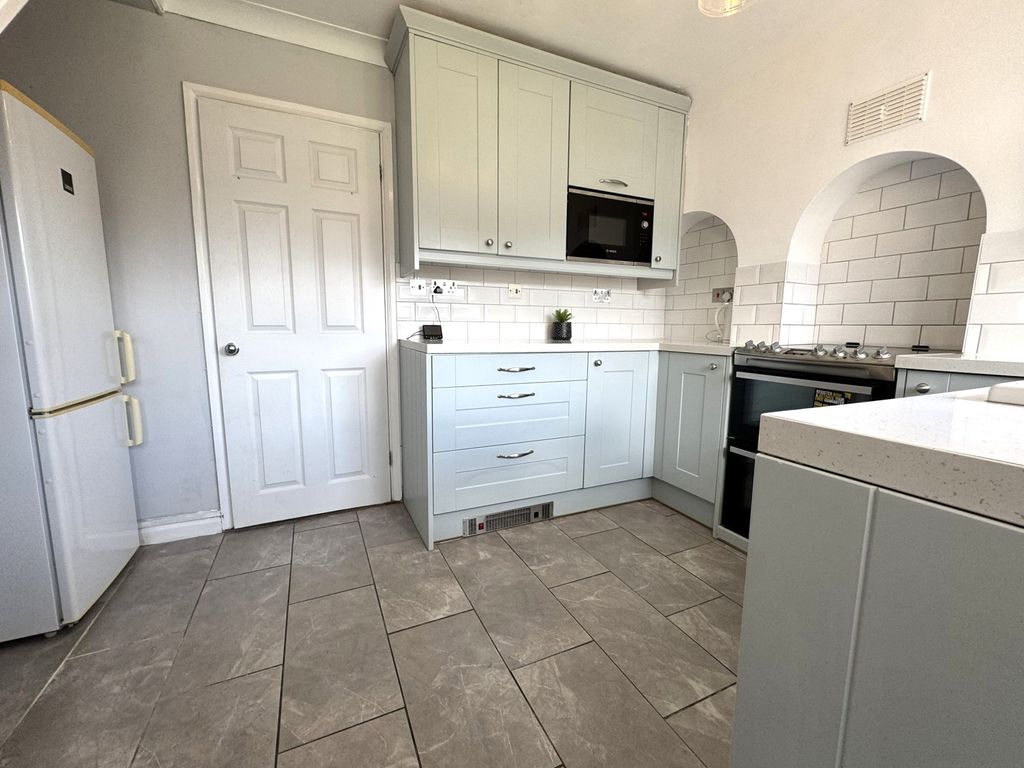 Property photo 3 of 27 47
