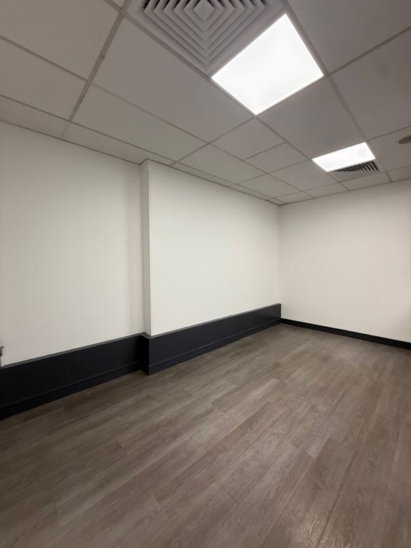 Property photo 1 of 4