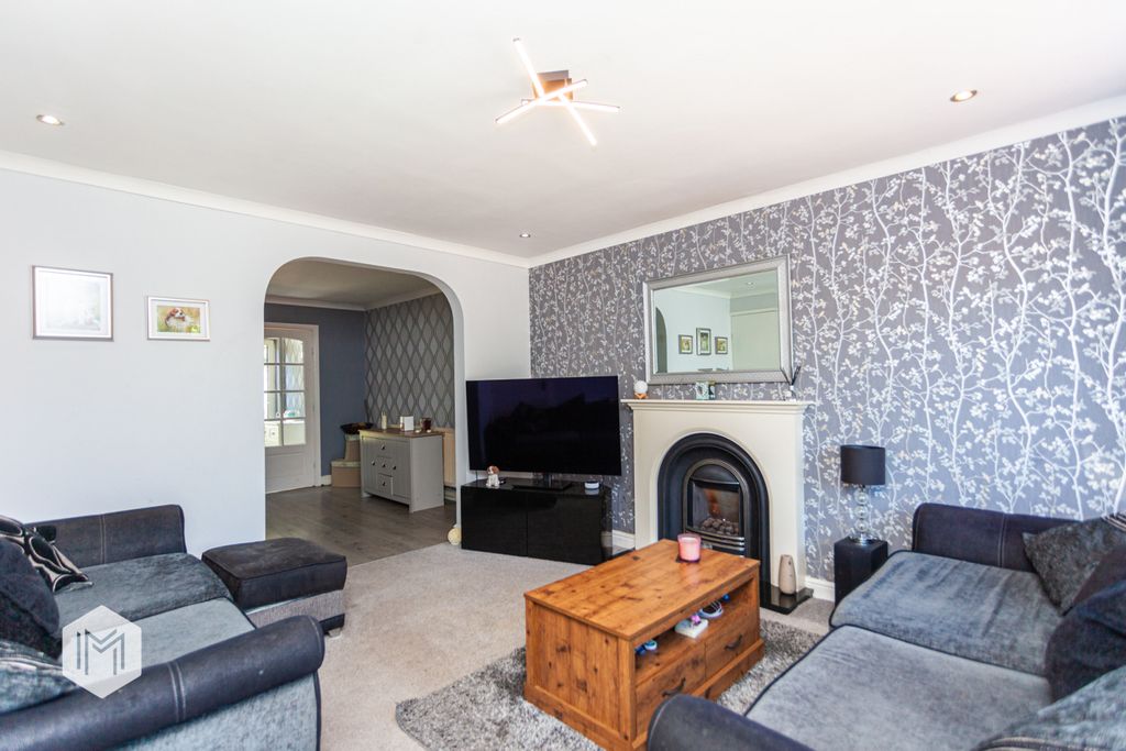 Property photo 2 of 21 Picture No. 04