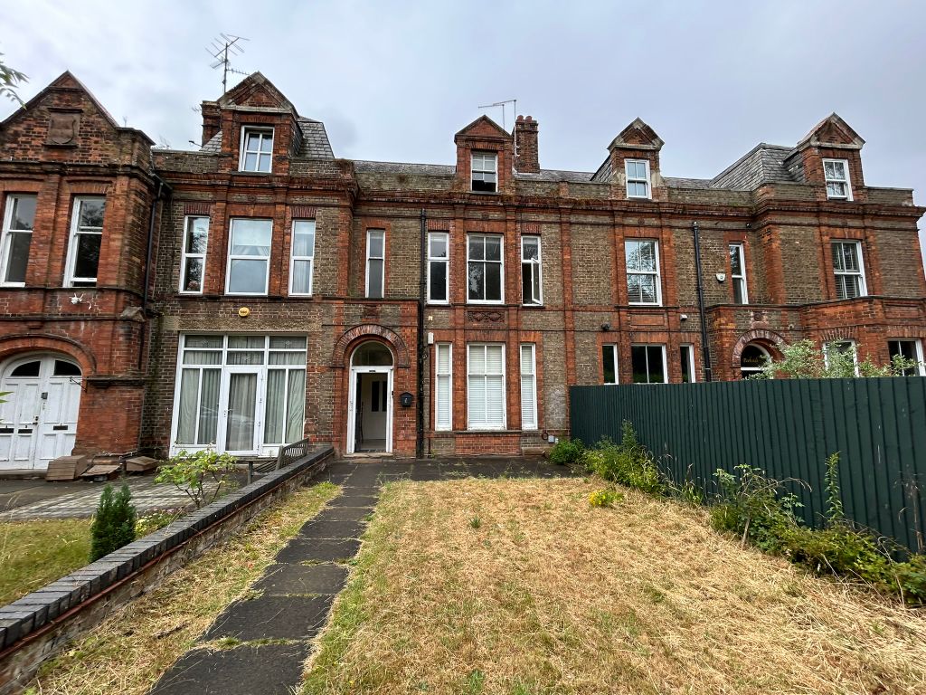 Property photo 1 of 14