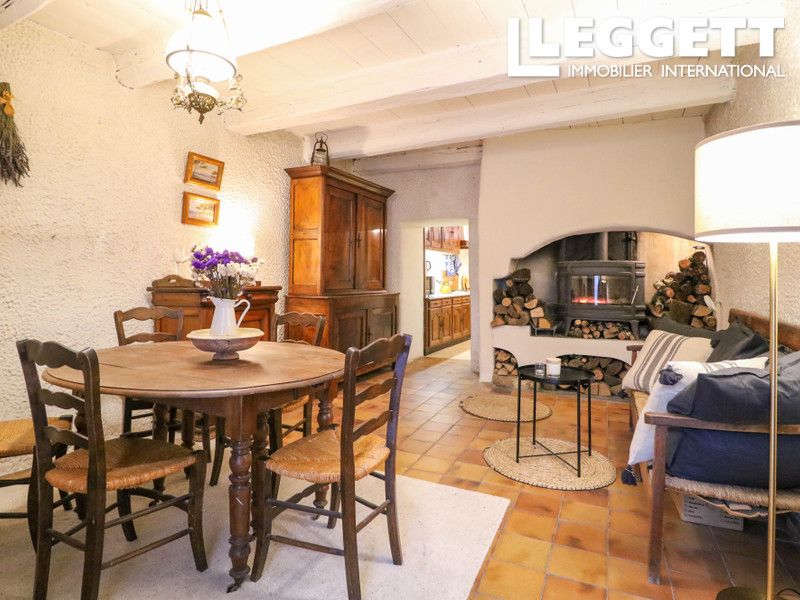 Property photo 3 of 10