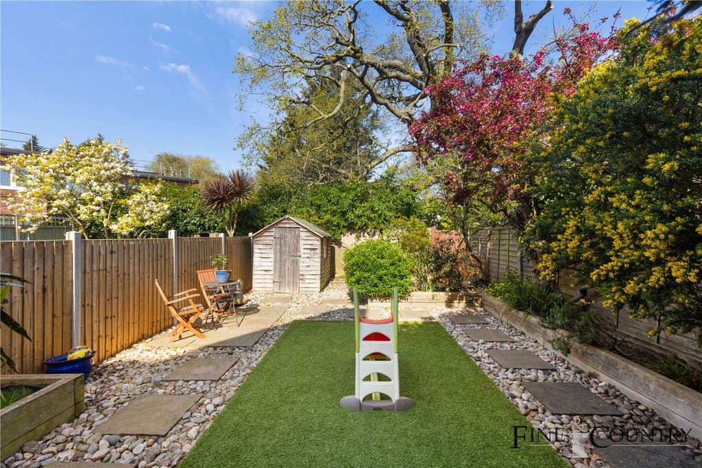 Property photo 3 of 18 Picture No. 16