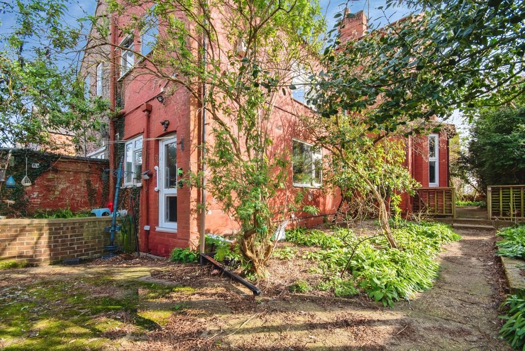 Property photo 2 of 22 Photo