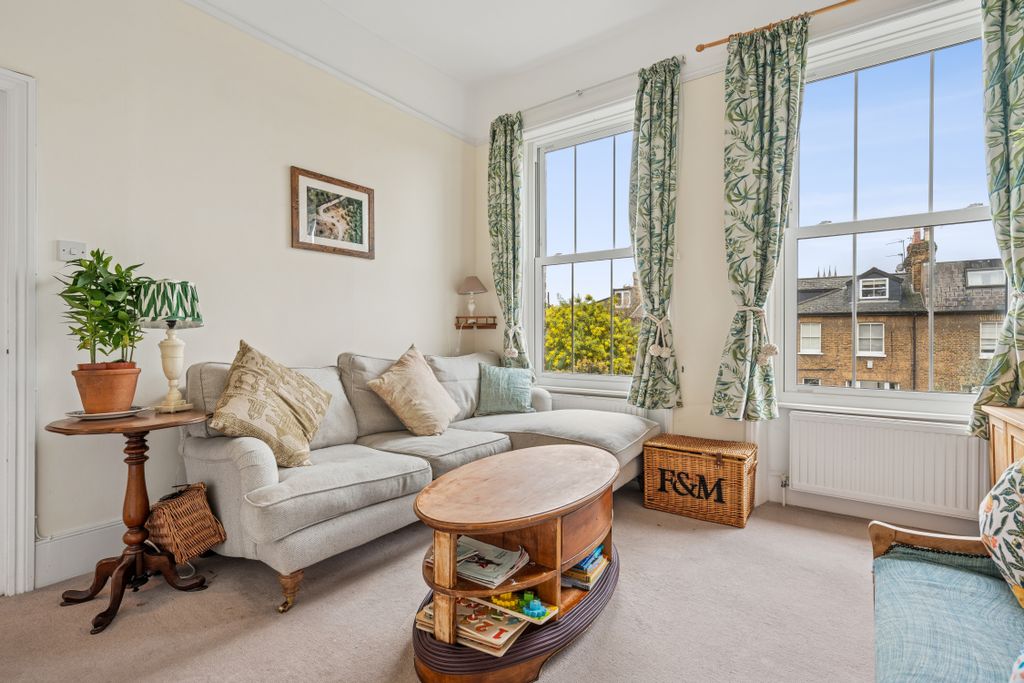 Property photo 3 of 18