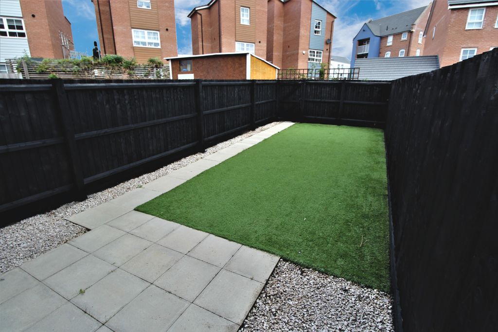 Property photo 2 of 13