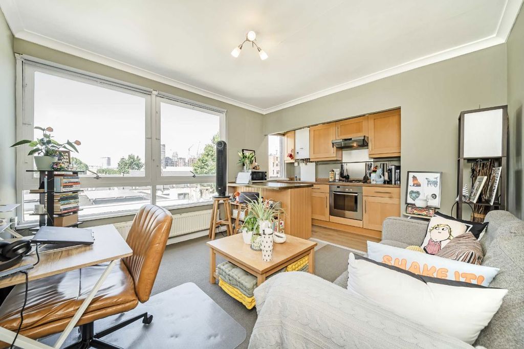 Property photo 1 of 5