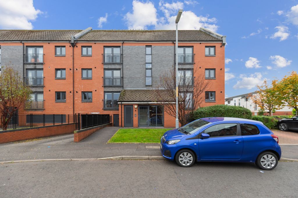 Property photo 1 of 22